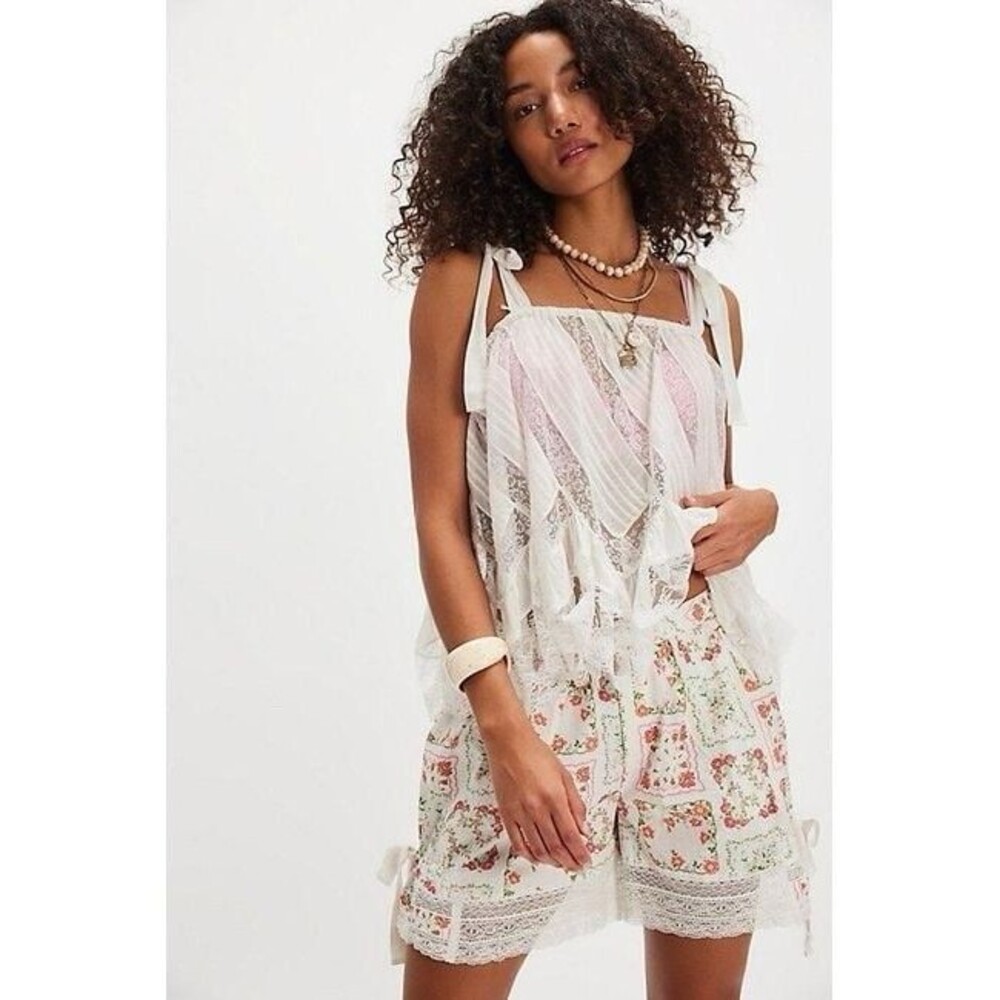 Free People Blooming Lace Shorts/ Hankey Quil Sz 10 NWT
